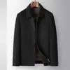 Chaqueta de lana hecha a mano para hombre con cuello de solapa, cierre de cremallera, forro desmontable de plumón de pato blanco al 90%, adecuada para hombres de mediana edad, una prenda exterior de negocios cálida y elegante para el invierno
