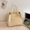 Bolsa Tote Grande para Presente Feminina 2026 Novo Estilo Coreano Moda Versátil Bolsa de Ombro Única Bolsa Tote para Passeio de Mãe