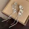 Pendientes de Borla con Flor Estilo Chino Nuevo Aguja de Plata para Mujer, Pendientes Largos Vintage de Lujo Ligero Color Dorado y Plateado con Tachuelas de Diseño Dulce Único