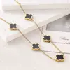 Comercio Electrónico Transfronterizo Popular Titanio Acero Trébol de Cuatro Hojas Doble Cara Madreperla Cinco Colores Collar Pulsera Aretes Set Joyería Oro 18K