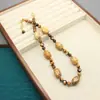 Collar de Piedra Ojo de Tigre Natural Piedra con Dibujos Piedra de Cristal Aretes Redondos Incrustados con Pedrería Aretes de Nicho de Lujo Ligero