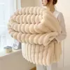 Nova manta listrada para comércio exterior transfronteiriço 300g 4cm Manta dupla face de fleece espessada com listras grandes de pelo sintético de coelho