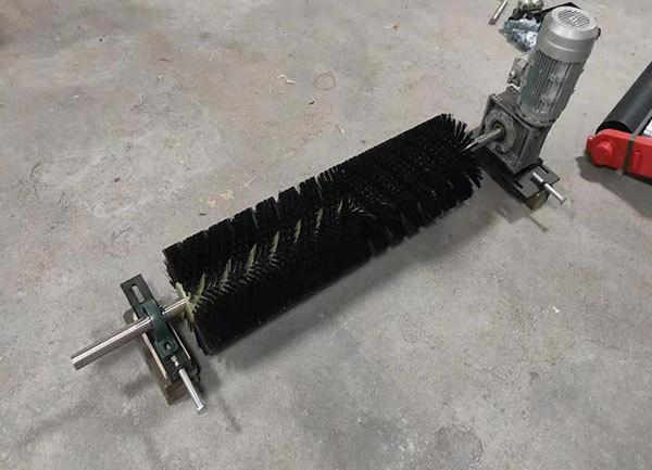 电动滚刷清扫器.jpg