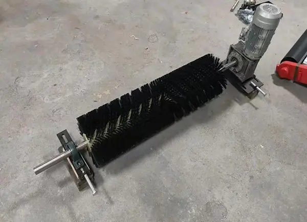 电动滚刷清扫器.jpg