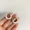 Pendientes de batido retorcido lujo ligero pendientes de alta calidad sentido del diseño nicho festivos de Año Nuevo boda pendientes para dama de honor nupcial