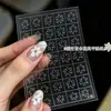 Pegatinas de Uñas Artísticas Caladas de Lunares Plantilla de Spray Transparente para Uñas Francesas con Puntos Pequeños Pegatinas Decoraciones Auxiliares para Uñas DIY