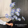 Flores de orquídea morada artificiales de tallo largo, perfectas para decoraciones de bodas, centros de mesa y decoración del hogar/sala de estar
