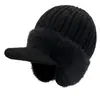Nuevos estilos de otoño e invierno: Gorros tejidos cálidos para hombre con forro de polar, gorros de moda que cubren las orejas para hombres jóvenes, adecuados para actividades al aire libre y deportes