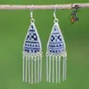 Joyería de Estilo Étnico de Yunnan, Plata Incrustada con Piezas de Bordado Vintage Teñidas a Mano con Cera, Pendientes Artísticos Retro Étnicos en Forma de Abanico