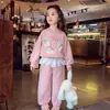 Nuevo Sudadera con Capucha de Encaje Patchwork de Dibujos Animados de Gatito Lindo para Primavera y Otoño Conjunto de Ropa Deportiva para Niños Conjunto de Dos Piezas de Manga Larga para Dama