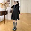 Conjunto de Dos Piezas para Maternidad Otoño/Invierno 2026: Top de Punto Francés Básico + Vestido Chaleco de Lana Retro para Maternidad