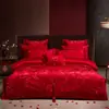 Juego de cuatro piezas de boda de algodón de fibra larga 140 de alta gama y lujo ligero con bordado de dragón y fénix conjunto de ocho piezas de algodón para dote de boda roja 1