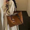 Bolso de Gran Capacidad para Mujer 2026 Nuevo Otoño/Invierno Tacto de Alta Gama Estudiante Universitaria Bolso de Hombro Único para Clase Bolso Tote para Viajar
