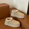 Novas botas de neve versáteis 2026, forradas com fleece e espessadas, cano curto, de malha, design de peça única, sola grossa, sapatos de algodão estilo Nordeste para mulheres, adequados para uso externo no inverno