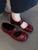 Sapatos Mary Jane Rasos Vintage Chuyuji com Salto Grosso e Bico Redondo para Mulheres, Sapatilhas Pequenas de Couro para o Outono