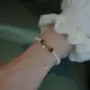 Pulseira da Sorte de Pérola de Água Doce Sintética Feminina Moda Distinta Pulseira de Esmeralda Estilo Coreano Moda Ágata Vermelha Pulseira Simples