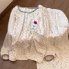 Nova coleção outono e inverno feminina: conjunto de pijama de fleece canelado com gola redonda, fofo e quente, estilo coreano, popular online, duas peças para ficar em casa