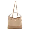 Bolso de hombro de gran capacidad para ir al trabajo, con un patrón de rombos en color contrastante y detalle de cadena, perfecto para otoño e invierno, con un cierre giratorio metálico