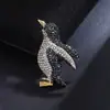Lindo Broche de Pingüino Antártico con Diamantes de Dibujos Animados para Mujer, Broche de Animal de Aleación Lleno de Diamantes, Accesorios para Ropa y Bolsos al por Mayor