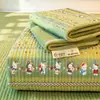 Funda de Cama Cálida Engrosada Juego de Tres Piezas Vellón de Leche Temporada de Otoño e Invierno Protector de Cama Cubierta de Cama Más Terciopelo Simple para Cama Cubierta Protectora