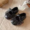 Sapatos femininos estilo coreano com bolinhas, renda de malha com cadarço, coleção nova primavera/outono 2026, solado macio, bico fino, sapatilhas, sapatos de princesa, estilosos