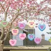 Decoraciones Populares Transfronterizas para Colgar en el Césped del Día de San Valentín Corazones de Colores Adornos de Plástico en Forma de Corazón para Exteriores para Bodas
