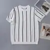 Camiseta de Tricô de Manga Curta para Homens, Seda de Gelo, Textura de Listras Verticais de Verão, Corte Justo, Estilo Old Money, Negócios, Atacado de Fábrica Transfronteiriço