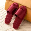 Pantuflas de Seda Estilo Japonés Lazo para Mujer Hogar Interior Verano Antideslizantes Suela Suave Estilo Primavera y Otoño Primera Base