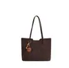 Bolsa de ombro e de mão tote feminina, elegante, simples, de grande capacidade, de alta qualidade para o dia a dia, com pingentes, novo modelo outono 2026