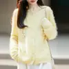 Cardigan de Tricô Gola Redonda Lã Cashmere Outono/Inverno 2026 Manga Longa Escovado Feito à Mão com Contas Suéter de Lã com Conchas
