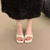 Pantuflas de tacón alto estilo francés para mujer, para usar al aire libre en verano, punta cuadrada, tacón fino, sandalias de tira, versátiles y elegantes, hacen que los pies se vean claros