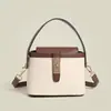 Bolsa Pequena Feminina 2026 Nova Bolsa Saco Padrão Crocodilo Versátil Design Transversal Bolsa Transversal com Senso de Design e Luxo Leve