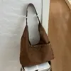 Bolsa de Mão Vintage de Grande Capacidade para Uso Diário e Viagens Transfronteiriças 2026 para Mulheres, Bolsa Tote Simples com Rebites para Ombro