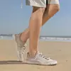 Nuevo calzado de verano favorito para exteriores para hombres y mujeres, zapatos de playa para parejas, zapatos de vadeo antideslizantes de secado rápido, zapatos para nadar, venta al por mayor desde el fabricante