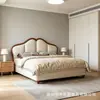 Cama de princesa color crema estilo francés para gato resistente a los arañazos en apartamento pequeño, cama mariposa de lujo ligero, dormitorio principal de apartamento pequeño, cama de boda, cama doble