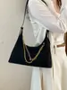 Bolso de luna creciente esmerilado transfronterizo, bolso de cadena de moda de alta gama para mujer, bolso cruzado vintage de gamuza, bolso de mano