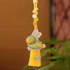 Brocado de Canción con Conejo de Aleación Bordado por Ambos Lados, Cuerda de Mano con Colgante de Conejo, Adorno Portátil Elegante de Conejo de Jade, Regalo Auspicioso Hecho a Mano