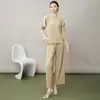 Pantalones y Tops de Primavera y Otoño Combinados con una Camiseta de Manga Larga Holgada de Cuello Redondo Pantalones Rectos Versátiles Conjunto Casual Miyake