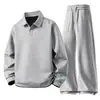Conjunto de Hombre Tallas Grandes para Primavera y Otoño, Talla Extra Grande, Sudadera Falsa de Dos Piezas con Cuello Solapa, Pantalones Largos, Camisa de Manga Larga para Hombres Altos y de Complexión Grande
