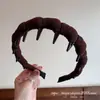 Elegante accesorio para el cabello estilo coreano, diadema sencilla de tela marrón con dientes, nuevo accesorio para el cabello de corona alta 2026