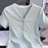 Camiseta de Manga Corta con Parches de Encaje Falsos de Dos Piezas y Cuello en V para Mujer, Nueva Tendencia Popular de Verano 2025, Top Corto Ajustado