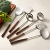 Espátula y Cuchara de Acero Inoxidable 304 con Mango de Madera de Nogal, Utensilios de Cocina para Uso Doméstico, Espátula Anti-quemaduras, Espumadera para Olla Caliente, Espátula para Champiñones