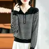 Suéter de malha novo para primavera e outono, com zíper parcial, listrado em preto e branco, de corte solto, top fino de manga longa estilo coreano para mulheres