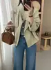 Novedad de Otoño 2026: Chaqueta Casual para Mujer Texturizada, de Moda, Sencilla, Holgada, con Cuello Alto y Diseño de Brote, Abrigo Corto
