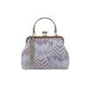 Bolso Pequeño Versátil Estilo Chino Bordado Hanfu Tradicional Qipao Bolso Cruzado al Hombro Bolso con Cierre Bordado