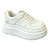 Zapatos Blancos de Suela Gruesa para Mujer 2026 Otoño Nuevo Estilo Coreano Moda con Cordones Cómodos Versátiles Casuales Zapatos de Tabla Zapatos para Aumentar la Altura