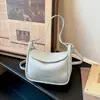 Bolso pequeño cuadrado simple, moderno y casual, nuevo de verano 2026, elegante, de alta apariencia, único para mujer, de hombro y cruzado