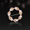 Broche de Alta Gama Nuevo para Mujer, Versátil para Trajes y Suéteres, Pin Anti-Exposición para Ceñir la Cintura, Accesorio de Ropa