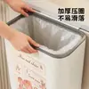 Cubo de basura de cocina para colgar en la pared para uso doméstico, se cuelga en las puertas de los gabinetes, no requiere taladro, contenedor de almacenamiento de residuos de cocina, sin necesidad de agacharse, papelera sin tapa