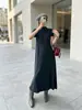Vestido largo de punto estilo coreano con cuello semi-alto para mujer, nuevo diseño de principios de otoño 2026, de manga corta, a la moda, con falda amplia de línea A